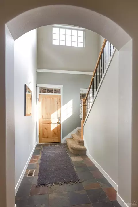 20585 Jacklight Ln, Bend, OR 97702 photo 8