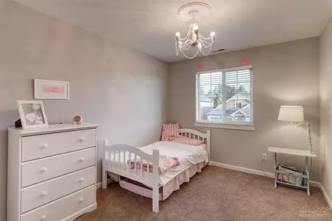 20585 Jacklight Ln, Bend, OR 97702 photo 12