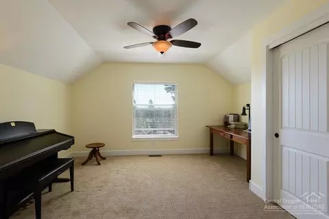 65264 76th St, Bend, OR 97703 photo 16