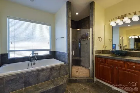 65264 76th St, Bend, OR 97703 photo 13