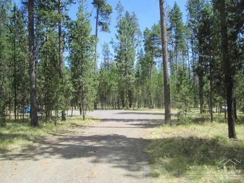 55980 Browning Dr, Bend, OR 97707 photo 4