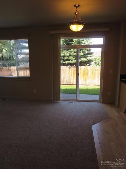 2886 NE Jackdaw Dr, Bend, OR 97701 photo 8