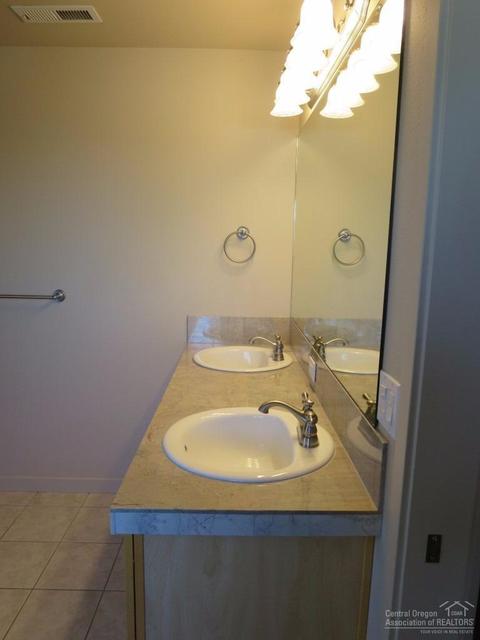 2886 NE Jackdaw Dr, Bend, OR 97701 photo 14