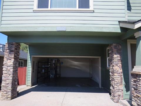 2886 NE Jackdaw Dr, Bend, OR 97701 photo 2