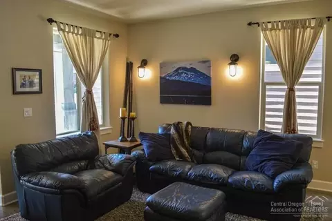 20800 NE Smoke Stack Ln, Bend, OR 97701 photo 10