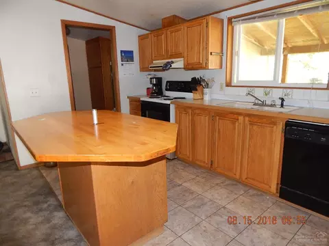 16045 Cascade Ln, La Pine, OR 97739 photo 14
