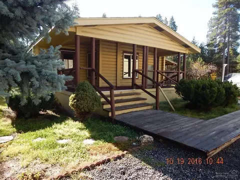 16045 Cascade Ln, La Pine, OR 97739 photo 3