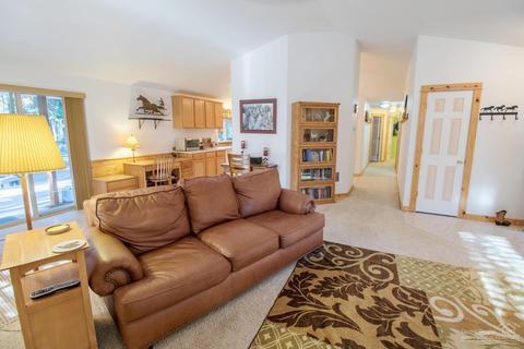 17220 Downey Rd, Bend, OR 97707 photo 4