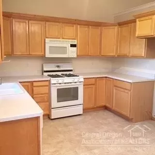 62645 Hawkview Rd, Bend, OR 97701 photo 5