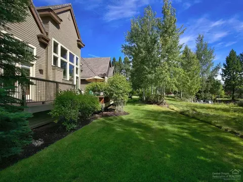 61836 Fall Creek Loop, Bend, OR 97702 photo 19
