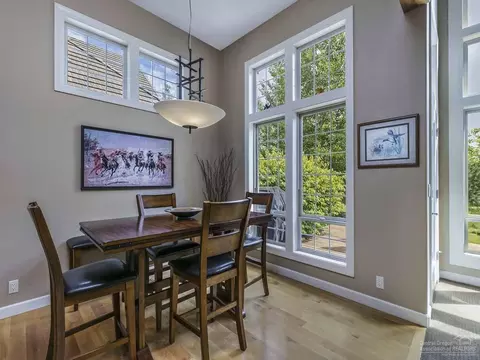 61836 Fall Creek Loop, Bend, OR 97702 photo 4