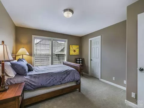 61836 Fall Creek Loop, Bend, OR 97702 photo 13