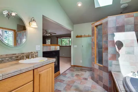 60235 E Ridgeview Dr, Bend, OR 97702 photo 17