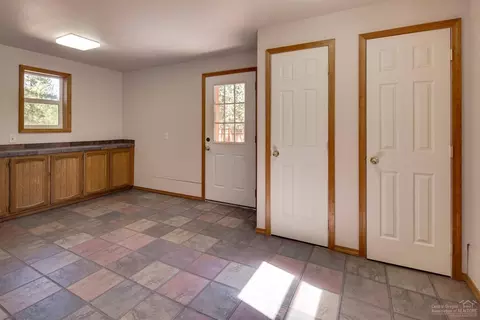 60235 E Ridgeview Dr, Bend, OR 97702 photo 14