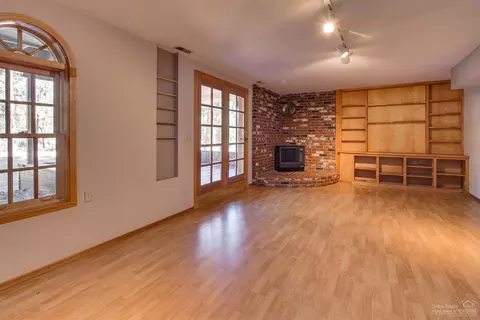 60235 E Ridgeview Dr, Bend, OR 97702 photo 11