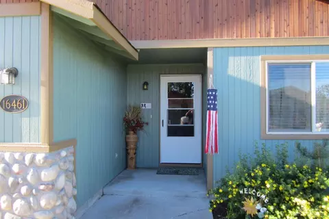 16461 Riley Dr, La Pine, OR 97739 photo 2