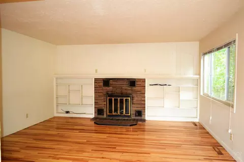 734 NE 9th St, Bend, OR 97701 photo 6