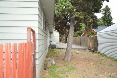 734 NE 9th St, Bend, OR 97701 photo 15