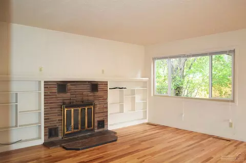 734 NE 9th St, Bend, OR 97701 photo 7