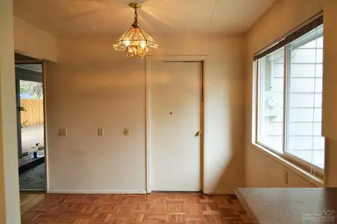 734 NE 9th St, Bend, OR 97701 photo 5