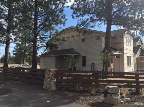 20820 Gateway Dr, Bend, OR 97702 photo 3
