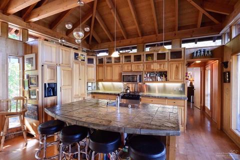 64845 Allen Rd, Bend, OR 97703 photo 9