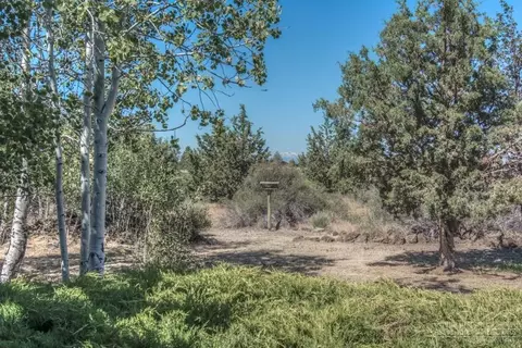 22680 Crest View Ln, Bend, OR 97702 photo 19