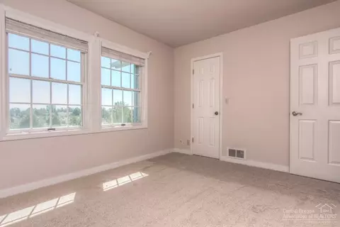 22680 Crest View Ln, Bend, OR 97702 photo 17