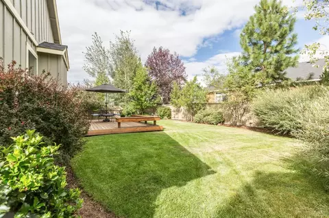 19560 Sager Loop, Bend, OR 97702 photo 12