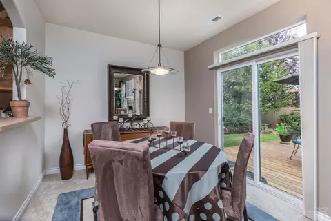 19560 Sager Loop, Bend, OR 97702 photo 5