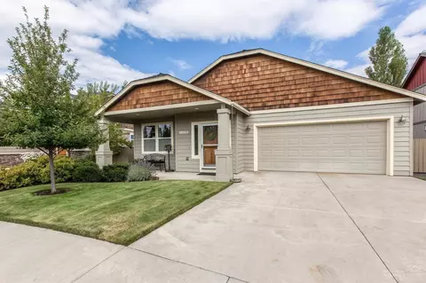 19560 Sager Loop, Bend, OR 97702 photo 1