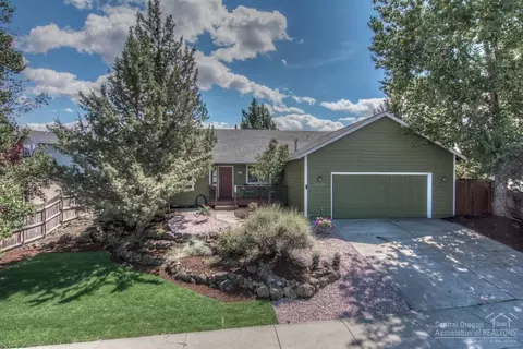 20967 Spinnaker St, Bend, OR 97701 photo 1