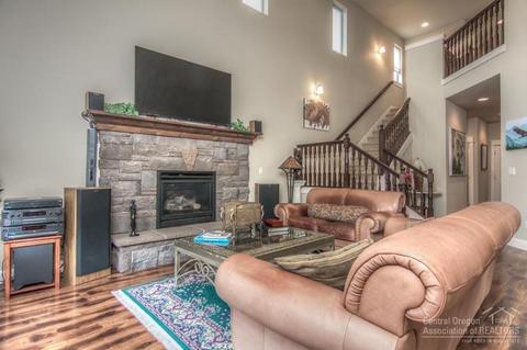 21375 Nolan Ct, Bend, OR 97701 photo 6