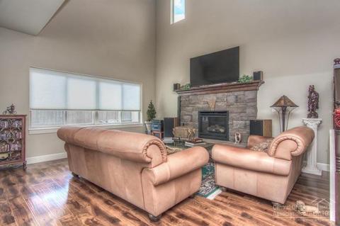 21375 Nolan Ct, Bend, OR 97701 photo 5