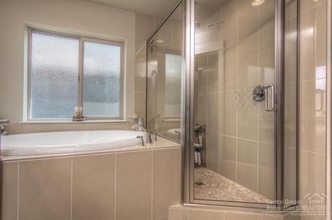 21375 Nolan Ct, Bend, OR 97701 photo 18