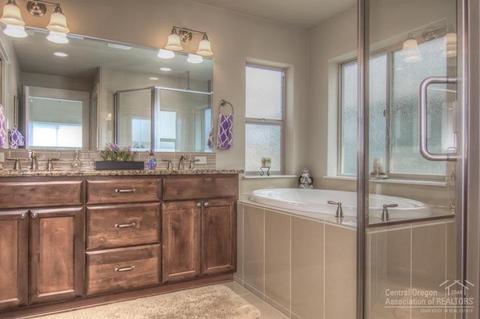 21375 Nolan Ct, Bend, OR 97701 photo 17