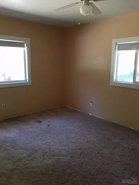53465 Deep Woods Rd, La Pine, OR 97739 photo 17
