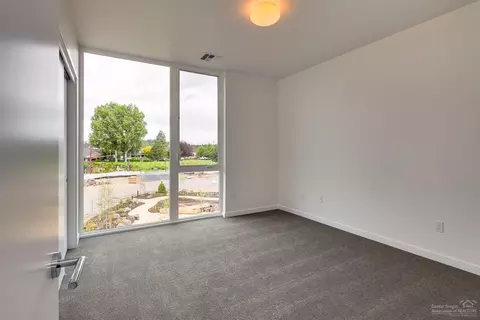 55 SW Wall St #2, Bend, OR 97702 photo 17