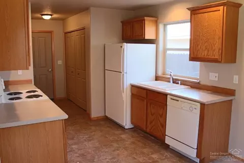 16430 Cassidy Ct, La Pine, OR 97739 photo 6