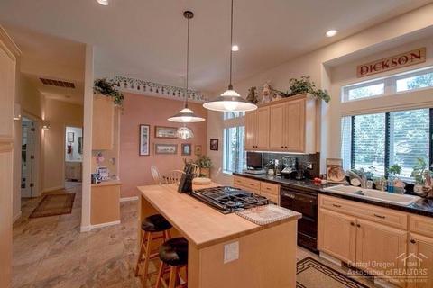 20445 Keystone Ct, Bend, OR 97702 photo 11
