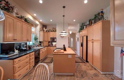 20445 Keystone Ct, Bend, OR 97702 photo 12