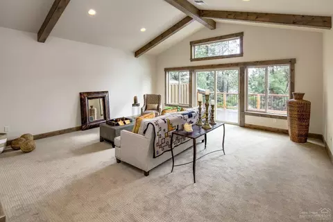 60454 Snap Shot Loop, Bend, OR 97702 photo 18