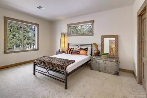 60454 Snap Shot Loop, Bend, OR 97702 photo 21