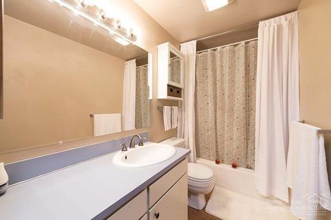 2720 NE Ocker Dr, Bend, OR 97701 photo 11