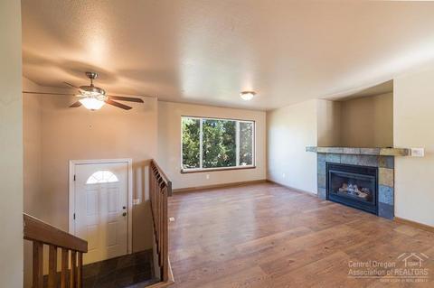 2720 NE Ocker Dr, Bend, OR 97701 photo 10