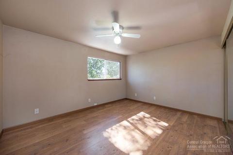 2720 NE Ocker Dr, Bend, OR 97701 photo 12