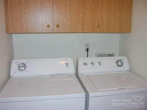 15980 Frances Ln, La Pine, OR 97739 photo 6