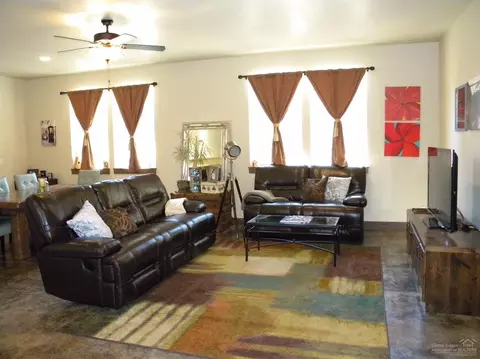 60720 Rancho Rd, Bend, OR 97702 photo 2