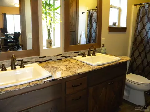 60720 Rancho Rd, Bend, OR 97702 photo 11