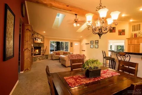 17000 Glendale Rd, Bend, OR 97707 photo 6